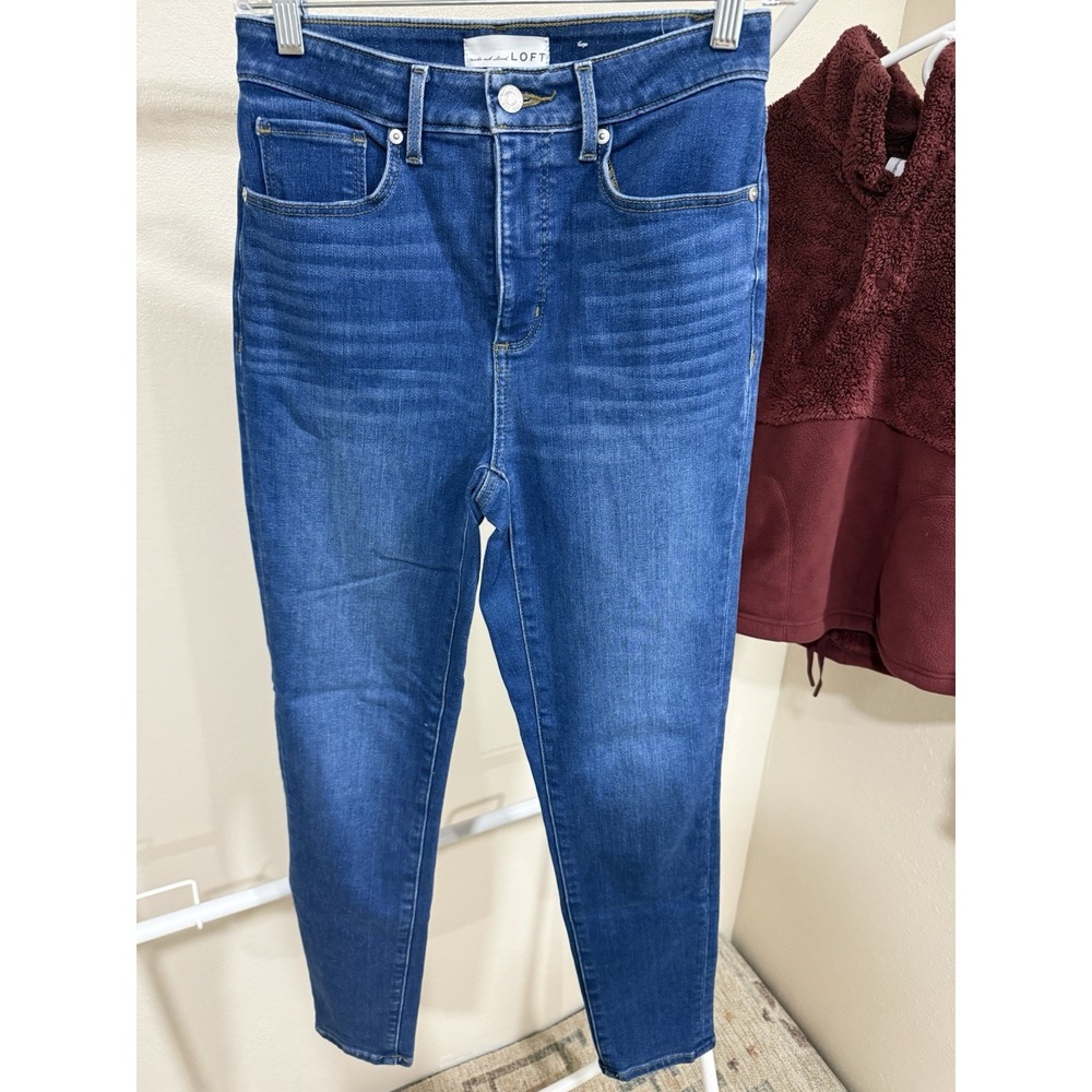 LOFT High Rise Skinny Jeans Medium Wash Size‎ 00 Petite